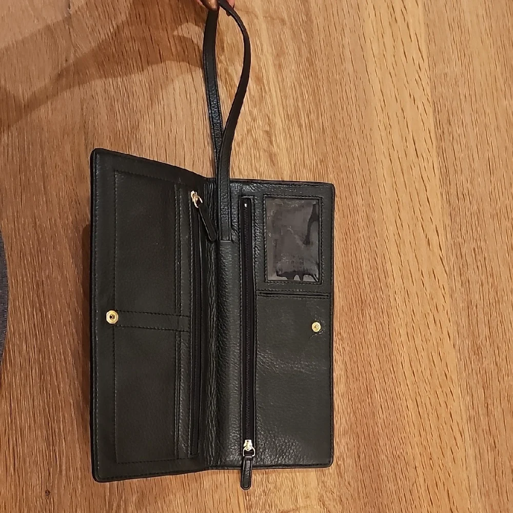 Michael Kors Black Leather Clutch with Gold Logo - Picture 4 of 7